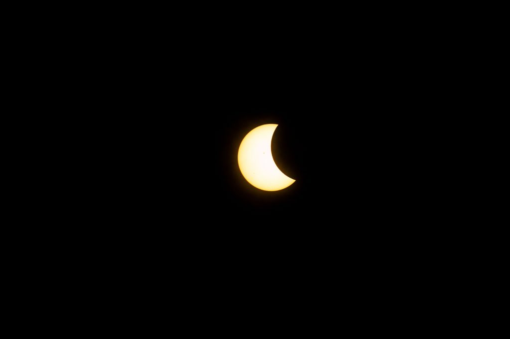 How to Make an Eclipse Viewer pexels israwmx 28244871
